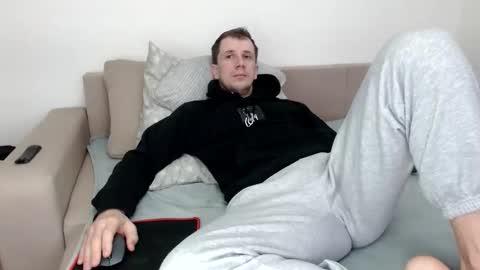 Snapshot of nikkiaadel chatting on November 17, 8:20 am Nick online show from November 17, 8:20 am