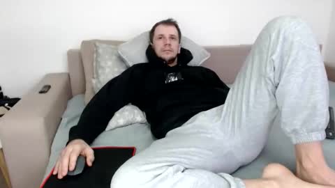 Snapshot of nikkiaadel chatting on November 27, 8:05 am Nick online show from November 27, 8:05 am