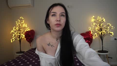Snapshot of nikkigoldx chatting on March 4, 5:45 pm Nikki online show from March 4, 5:45 pm