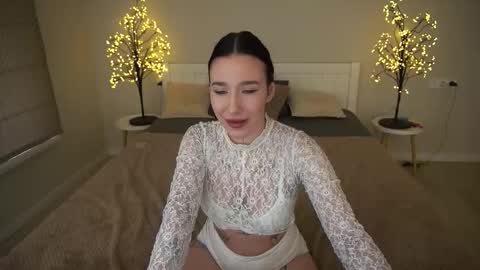 Nikki online show from September 23, 6:16 am