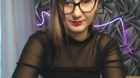 Snapshot of nikkikiss___ chatting on June 4, 2:06 am nikkikiss___ online show from June 4, 2:06 am
