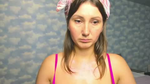nikkikiss___ online show from June 30, 4:02 am