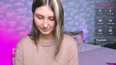 nikkikiss___ online show from July 13, 3:53 am