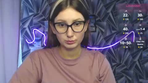 nikkikiss___ online show from July 22, 3:09 am