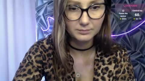 nikkikiss___ online show from July 24, 4:21 am