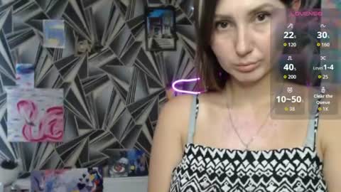 nikkikiss___ online show from July 25, 8:34 am