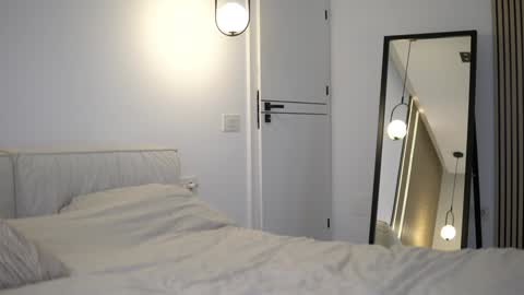 Nicole online show from November 3, 7:09 am