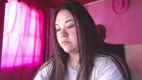 Snapshot of nikkirous_ chatting on February 21, 1:12 pm Nikkirous online show from February 21, 1:12 pm