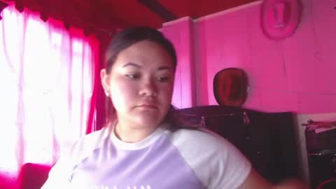 Snapshot of nikkirous_ chatting on June 8, 2:17 pm Nikkirous online show from June 8, 2:17 pm
