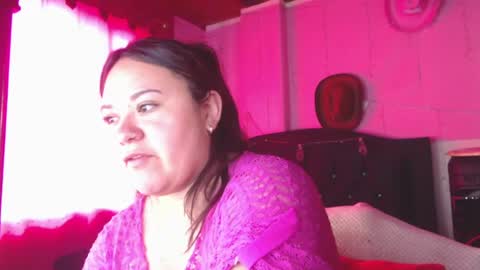 Snapshot of nikkirous_ chatting on June 18, 2:32 pm Nikkirous online show from June 18, 2:32 pm