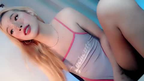 nikkita_hudson online show from August 2, 12:20 am