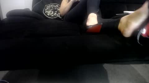 Snapshot of nikkkibabyyyy chatting on November 16, 6:24 pm Niquita Sparkles online show from November 16, 6:24 pm