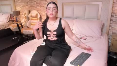 Y E S I online show from January 14, 12:44 pm