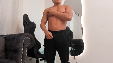 niklause_froid online show from February 7, 12:17 pm