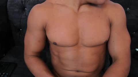 niklause_froid online show from February 22, 3:58 pm