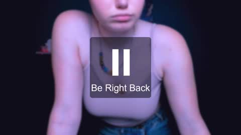 Snapshot of nikol_kitt chatting on December 20, 11:26 pm Little Niko Help me reach my goals online show from December 20, 11:26 pm