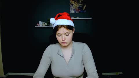 Snapshot of nikol_kitt chatting on January 3, 1:38 am Little Niko Help me reach my goals online show from January 3, 1:38 am