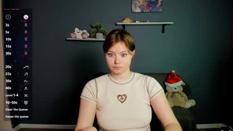 Snapshot of nikol_kitt chatting on January 18, 10:49 pm Little Niko Help me reach my goals online show from January 18, 10:49 pm