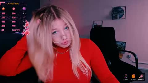 Snapshot of nikol_kitt chatting on February 28, 2:31 am Little Niko Help me reach my goals online show from February 28, 2:31 am