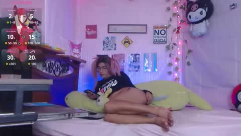 Snapshot of nikol_twink02 chatting on June 3, 2:08 pm nikol_twink02 online show from June 3, 2:08 pm