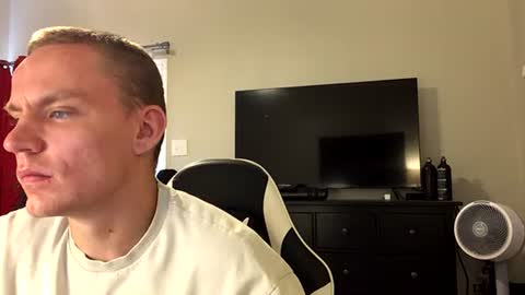Snapshot of nikolai_russian_daddy chatting on July 23, 8:07 pm nikolai_russian_daddy online show from July 23, 8:07 pm