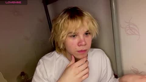 nikolasbucks online show from February 17, 8:37 pm