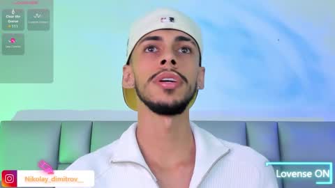 Snapshot of nikolay_dimitrov chatting on March 20, 1:43 am online show from March 20, 1:43 am