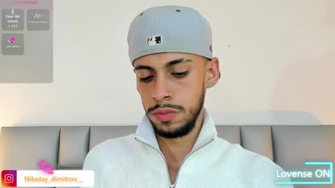 Snapshot of nikolay_dimitrov chatting on April 25, 12:57 am online show from April 25, 12:57 am