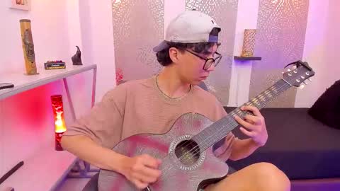    online show from October 9, 5:05 am