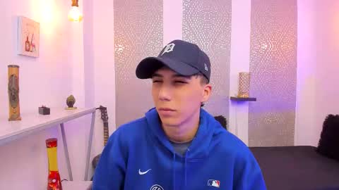    online show from November 17, 4:07 am