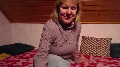 Nikole1 online show from December 15, 3:09 pm