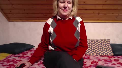 Nikole1 online show from December 26, 3:53 pm