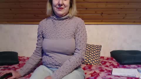 Nikole1 online show from January 2, 11:52 am