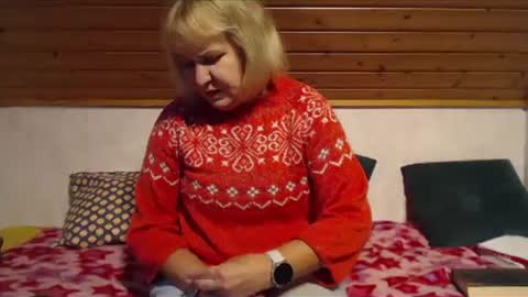 Snapshot of nikole111 chatting on October 15, 12:27 pm Nikole1 online show from October 15, 12:27 pm