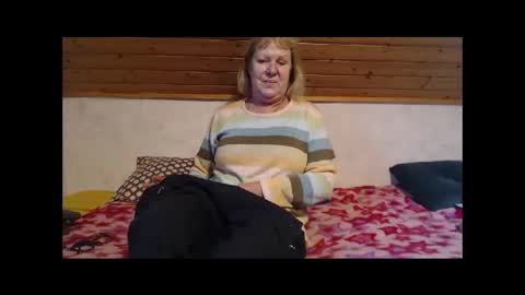 Nikole1 online show from December 17, 10:43 am