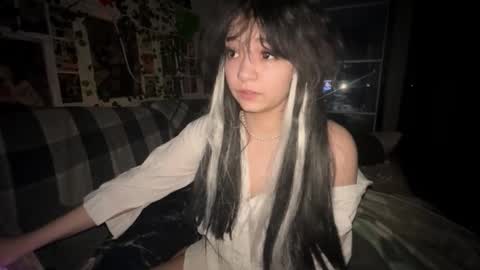 nikoli_naw online show from February 10, 12:15 am