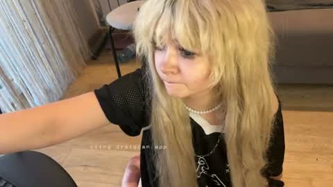 nikoli_naw online show from July 14, 2:12 pm