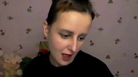 Snapshot of nikolleta_m chatting on October 17, 7:11 am Nikolleta online show from October 17, 7:11 am