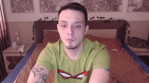 Snapshot of nikolos_vise chatting on January 18, 3:59 pm Nikolos online show from January 18, 3:59 pm