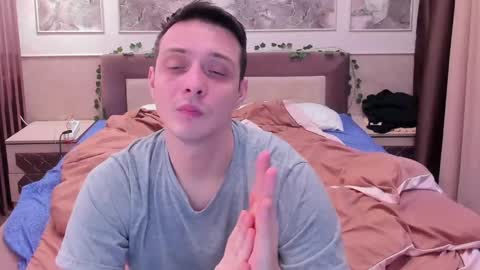 Snapshot of nikolos_vise chatting on January 24, 2:28 am Nikolos online show from January 24, 2:28 am