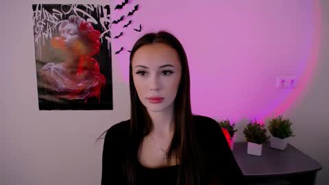 nikonara_ online show from February 8, 9:56 am