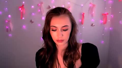 nikonara_ online show from June 6, 11:59 am