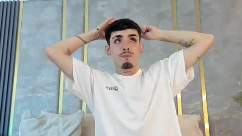 Niko Stone online show from December 21, 4:19 am