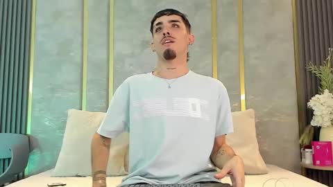 Snapshot of nikostone chatting on January 7, 4:59 am Niko Stone online show from January 7, 4:59 am