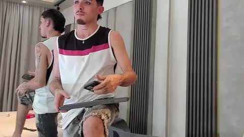 Snapshot of nikostone chatting on January 9, 5:43 am Niko Stone online show from January 9, 5:43 am