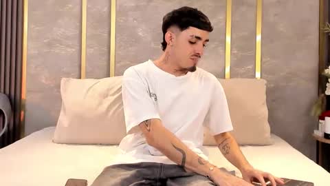 Snapshot of nikostone chatting on January 16, 5:11 am Niko Stone online show from January 16, 5:11 am