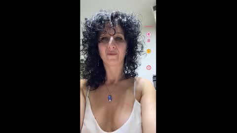 Snapshot of nikpassion123 chatting on February 17, 10:49 pm nikol online show from February 17, 10:49 pm