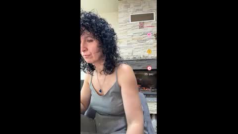 Snapshot of nikpassion123 chatting on March 10, 9:03 am nikol online show from March 10, 9:03 am