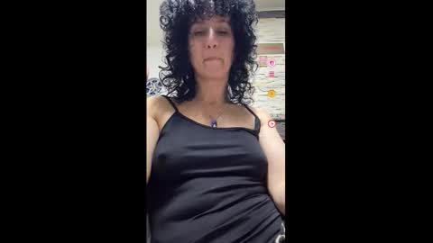 Snapshot of nikpassion123 chatting on March 16, 7:18 pm nikol online show from March 16, 7:18 pm