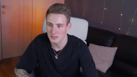 Nick online show from March 4, 11:32 pm